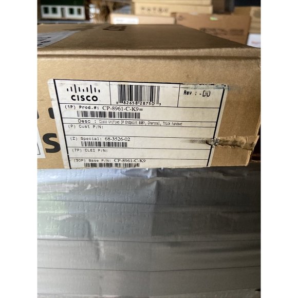 * NIB * CISCO CP-8961-C-K9 UNIFIED IP PHONE 8961  - VIDEO PHONE - Open box 062 - Picture 2 of 3